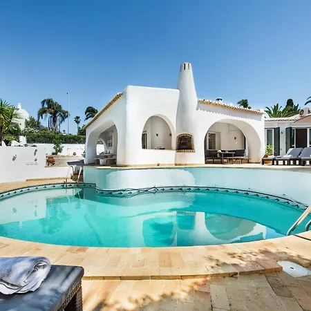 The House By Algarve Holidays 알부페이라