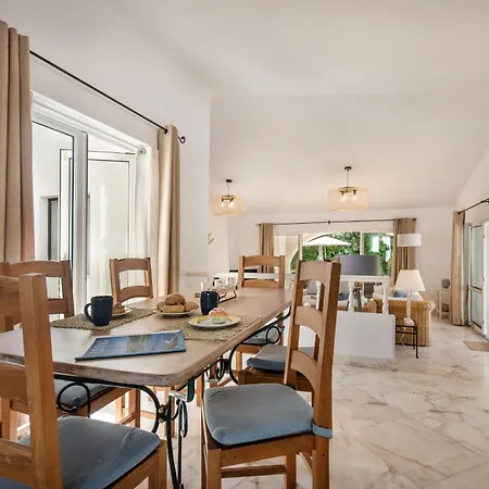 빌라 The House By Algarve Holidays 알부페이라