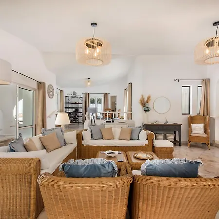 The House By Algarve Holidays 알부페이라